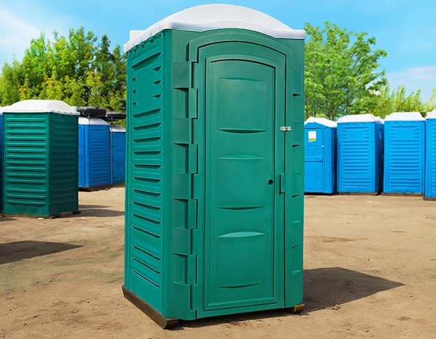 Туалетная кабина «Люкс» внешний вид в окружающей среде.