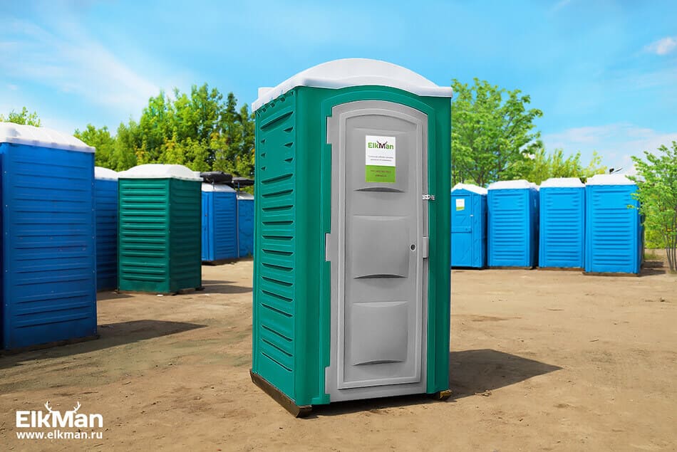 Туалетная кабина «Люкс» зелёного цвета с серой дверью.
